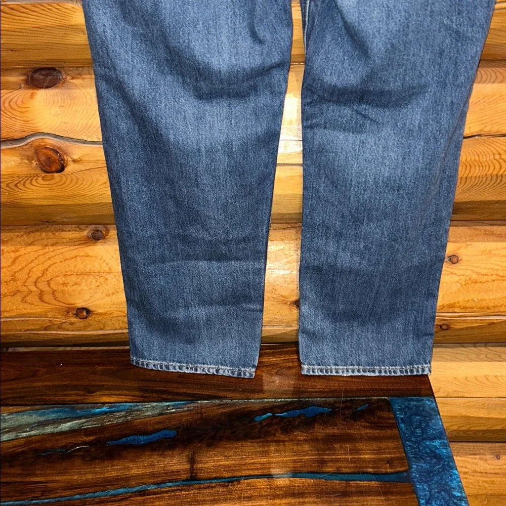 Gap NWT Mid Rise Soft Relaxed Straight Crop Jeans Size 29 Long in Medium Wash - Picture 12 of 13